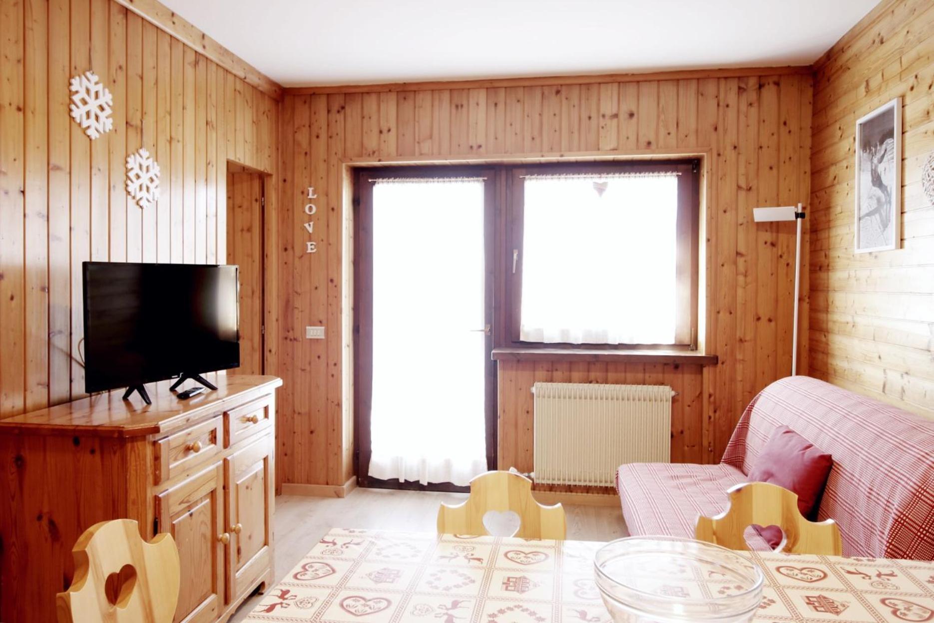 Apartamento La Tana - Agenzia Dolomiti Affitti Cavalese Exterior foto